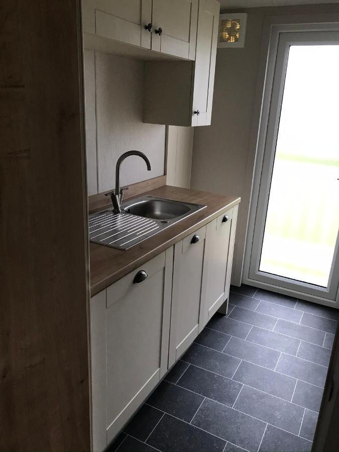 8 Birth Lodge On Cayton Bay Holiday Park Scarborough Ngoại thất bức ảnh